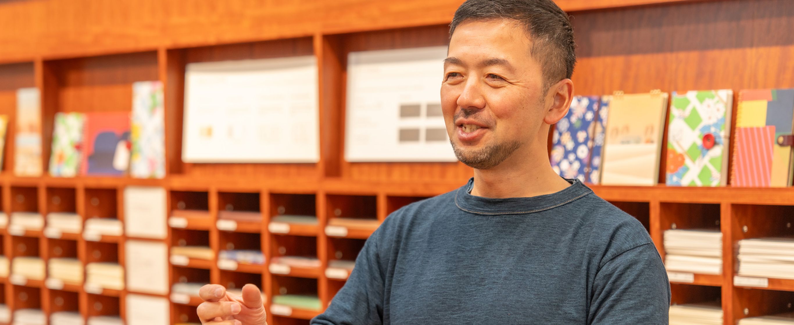 全てを手仕事にするのではなく 人と機械がつくることで あたたかく、機能的なものになるんです