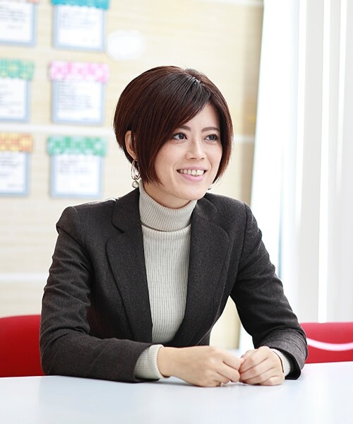 営業 杉村藍
