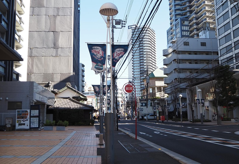 02　駅前と郊外で異なる顔