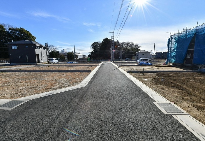 メリットいっぱいの <br>建築条件付き土地