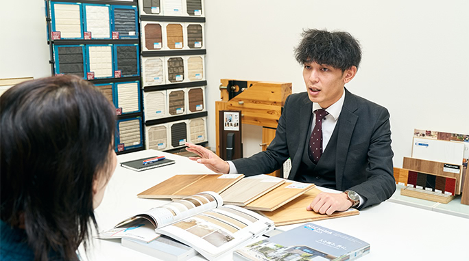 要望があいまいな段階であっても、設計のプロが図面に落とし込んで打ち合わせの段階から一緒に考えてくれるから安心
