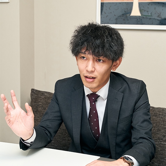 建築事業部 横澤光さん