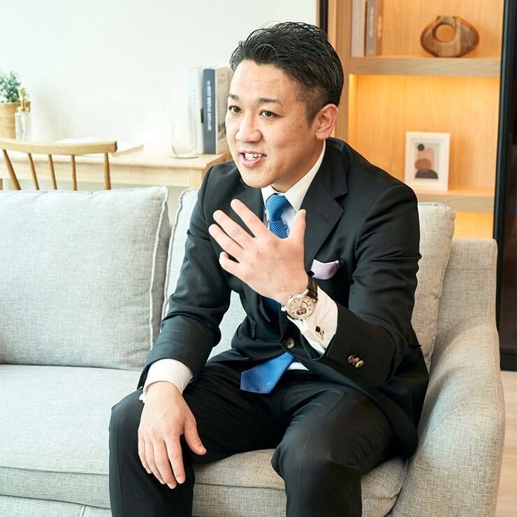 代表取締役 岩﨑 良比呂