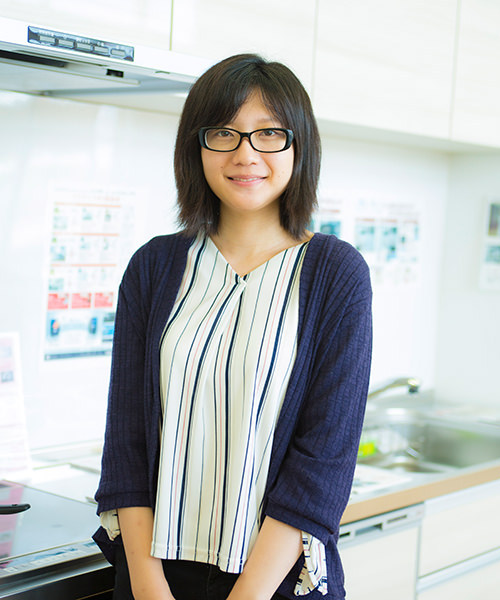 お客様係 松尾莉彩