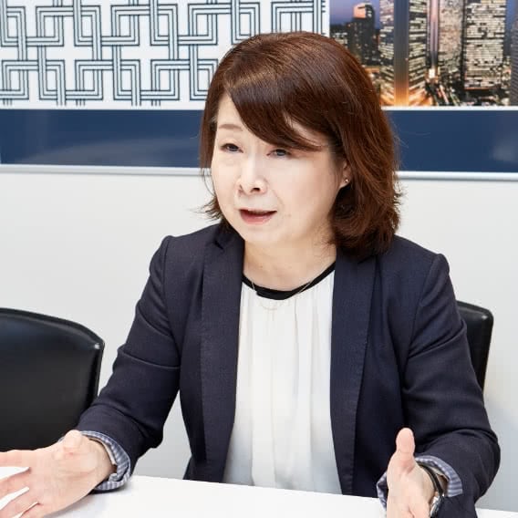 営業本部 次長
萱原 政子さん