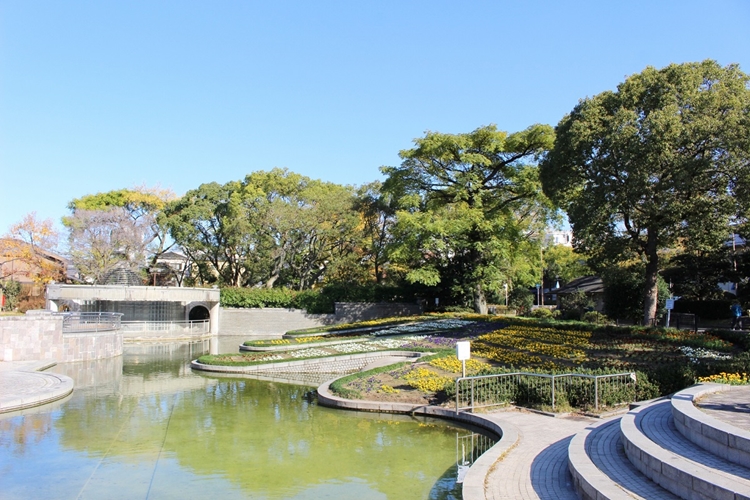 住吉大社のそばにある住吉公園。