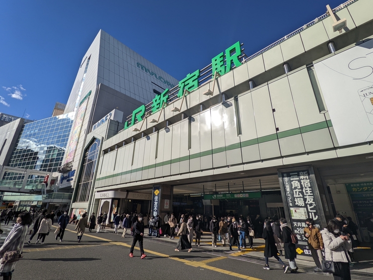 新宿駅南口