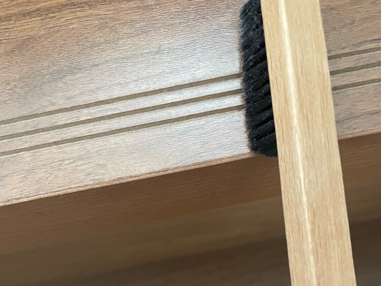 見逃しがちなレールの溝もササ―ッと