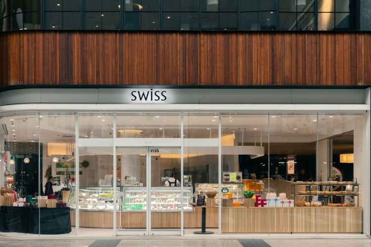 カフェが併設されているスイス下通店
画像提供：株式会社 スイス洋菓子店