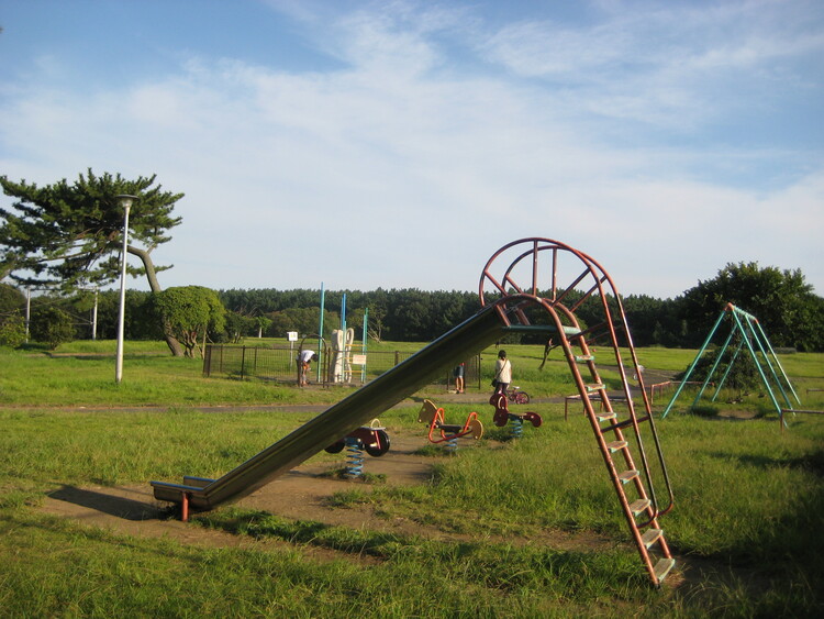 湘南海岸公園
出典：平塚市