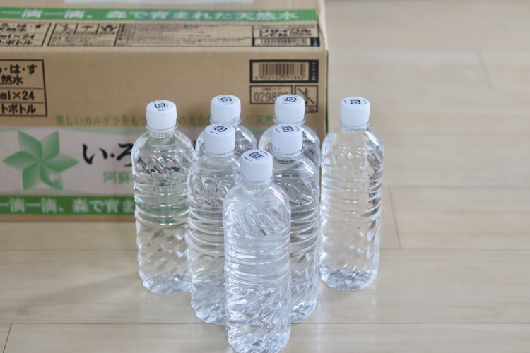 夏は水のストックを多めに備えておきましょう
