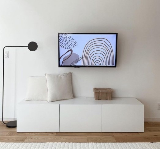 テレビもスクリーンセーバーを使えば、まるで絵画を飾っているよう
