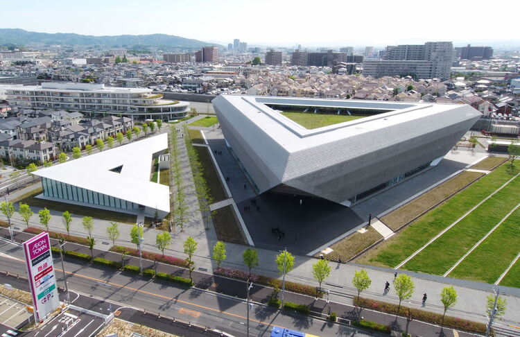 追手門学院大学茨木総持寺キャンパス
写真提供：茨木市