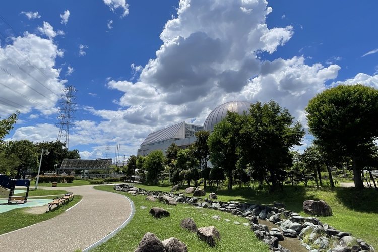 花園中央公園
写真提供：東大阪市