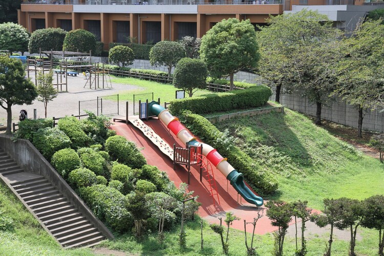 相武台駅近くの「かにが沢公園」