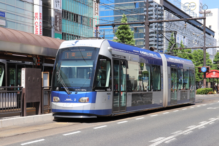 路面電車「おかでん」