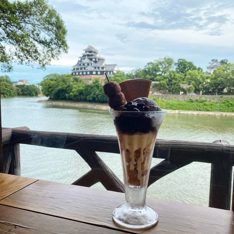 烏城パフェ