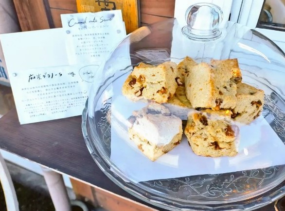 キャラメルナッツスコーンはリピーターが多い人気のスイーツ
