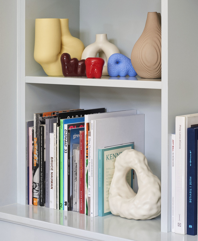 コペンハーゲンのアート&デザインデュオ、Wang & Söderström（ワン&ソダーストロム）による立体作品
HAY「W&S BOULDER BOOKEND」
