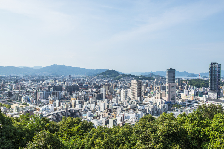 広島市は、安土桃山時代より、毛利、福島、浅野氏の城下町として発展。西国一の賑わいを見せた
