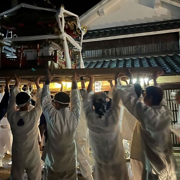「kokage」の入居者と一緒に「立磐（たていわ）神社例大祭」に参加