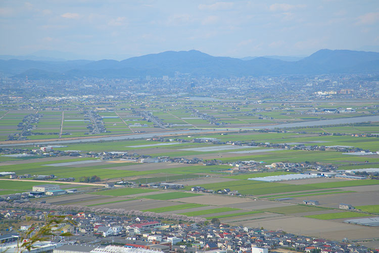 常山山頂から見た岡山平野と岡山市街