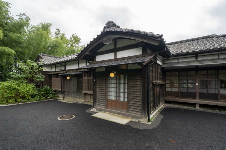 ▲1915（大正4）年に建設された旧1号官舎の姿がそのまま残された外観
