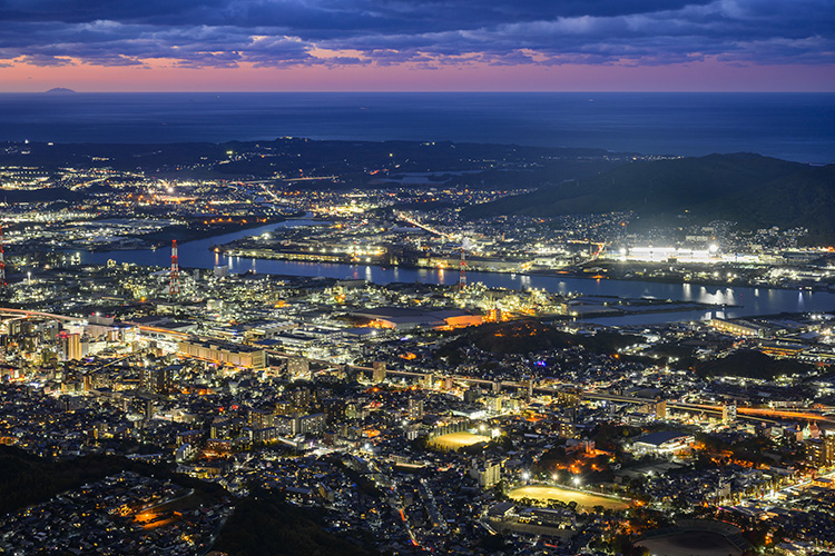 「新日本三大夜景」に選定されている皿倉山の夜景