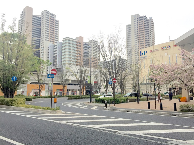 柏の葉キャンパス駅前
