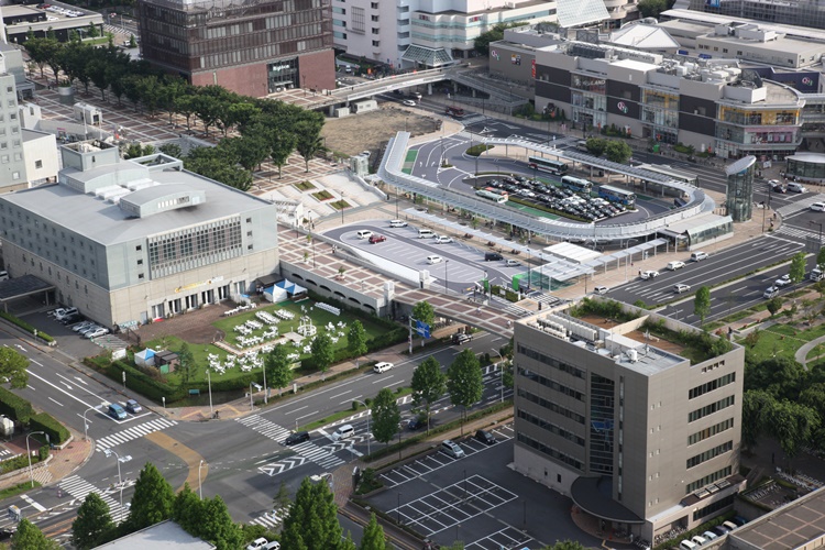 つくば駅周辺のペデストリアンデッキ
提供：つくば市
