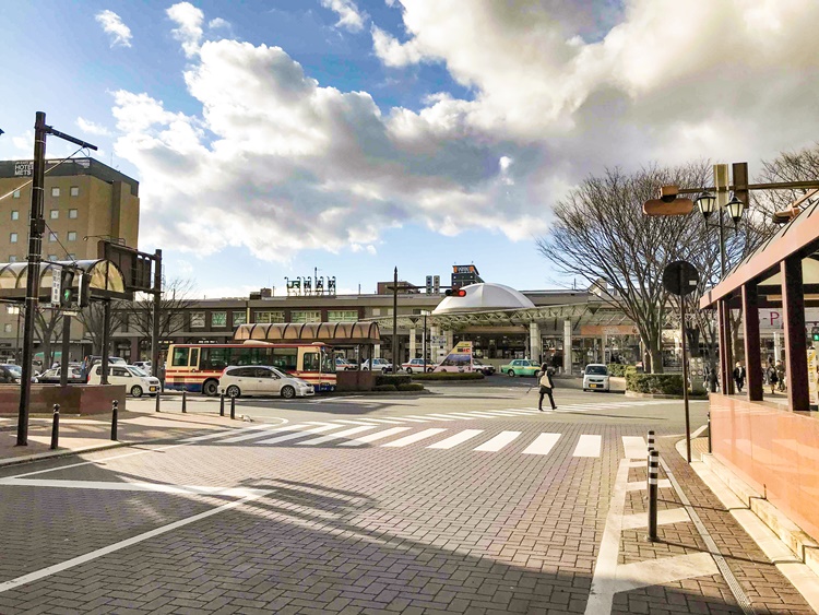 JRと私鉄が乗り入れる福島駅