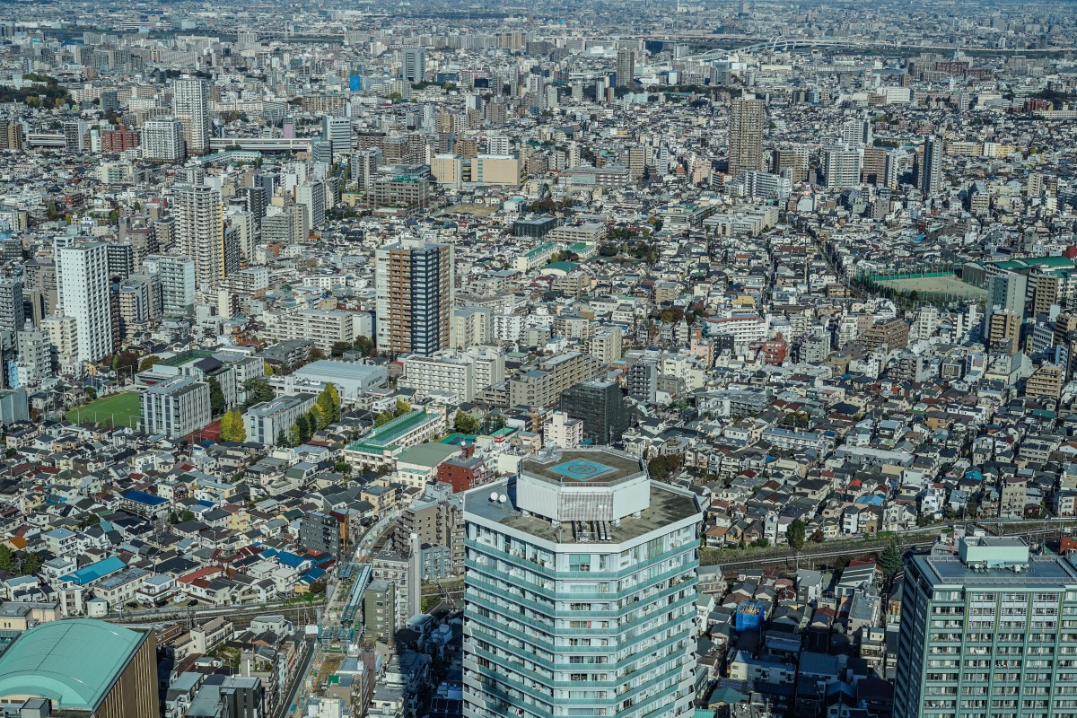 にぎやかな都市と落ち着いた住宅地の両面をあわせ持つ街・豊島区の住みやすさや治安は？