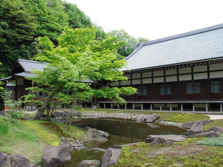 1282年に北条時宗が創建した円覚寺。